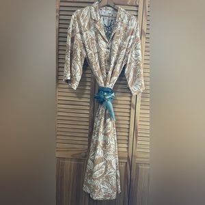 Madewell-Lg, would look great with a belt or without!